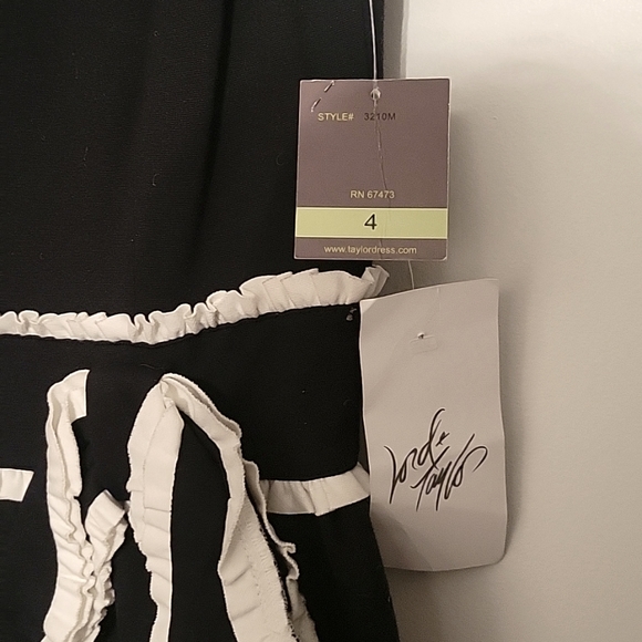 NWT TAYLOR Sleeveless Round Neck Black/Ivory Dress Size 4 - Picture 7 of 8